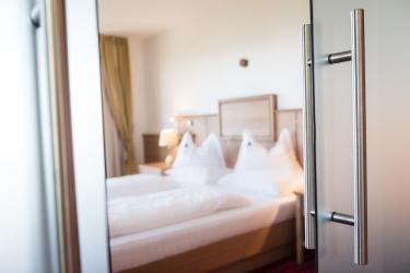 Image for HOTEL PETER