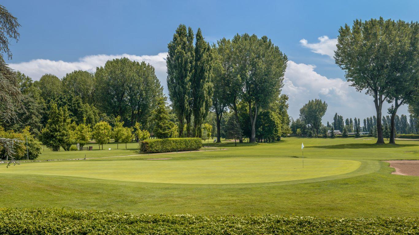 Image for Una settimana alla scoperta di Milano tra Cultura e Golf: 7 notti e 6 green fee