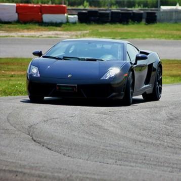 2 Giri in Pista a Milano | Lamborghini Italia